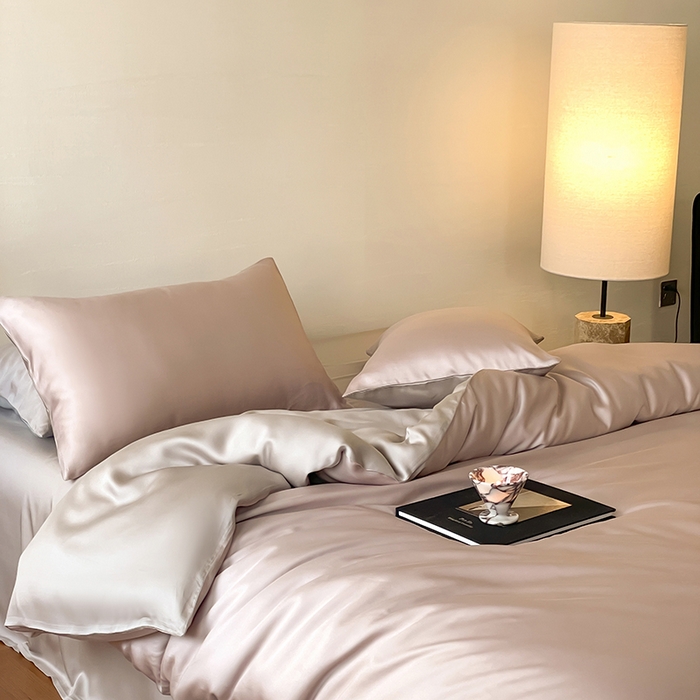 91家纺网 家纺一手货源 找家纺 咏绒家纺工厂店 2025新款60S奥地利兰精天丝轻奢系列（风格三） 夜影凝香-霜华银