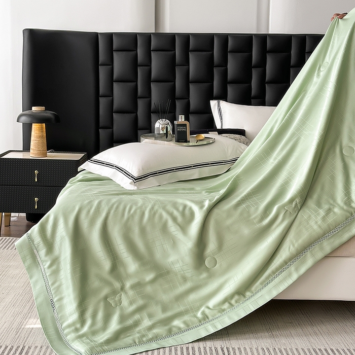 91家纺网 家纺一手货源 找家纺 蜜柚 2025新款卡伦50s莱赛尔天丝提花工艺夏被夏凉被空调被 卡伦绿