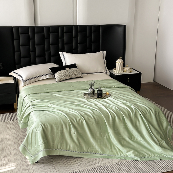 91家纺网 家纺一手货源 找家纺 蜜柚 2025新款卡伦50s莱赛尔天丝提花工艺夏被夏凉被空调被 卡伦绿