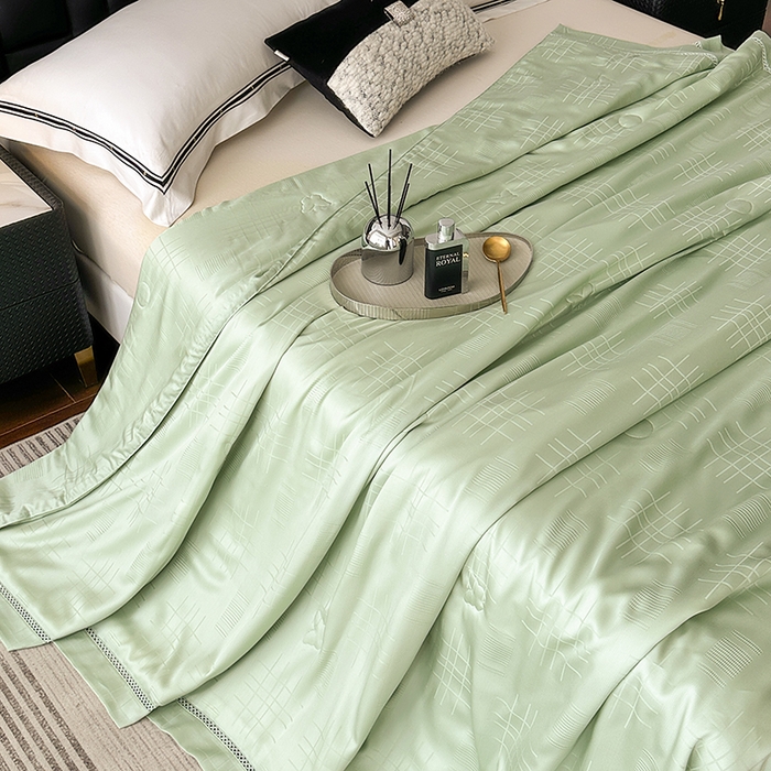 91家纺网 家纺一手货源 找家纺 蜜柚 2025新款卡伦50s莱赛尔天丝提花工艺夏被夏凉被空调被 卡伦绿