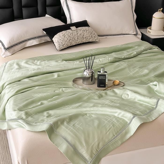 91家纺网 家纺一手货源 找家纺 蜜柚 2025新款卡伦50s莱赛尔天丝提花工艺夏被夏凉被空调被 卡伦绿