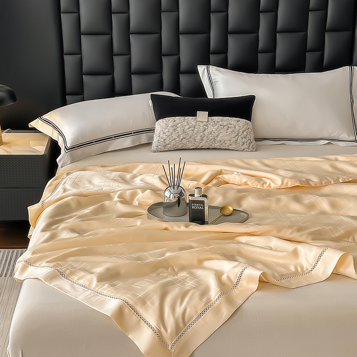 91家纺网 家纺一手货源 找家纺 蜜柚 2025新款卡伦50s莱赛尔天丝提花工艺夏被夏凉被空调被 卡伦金