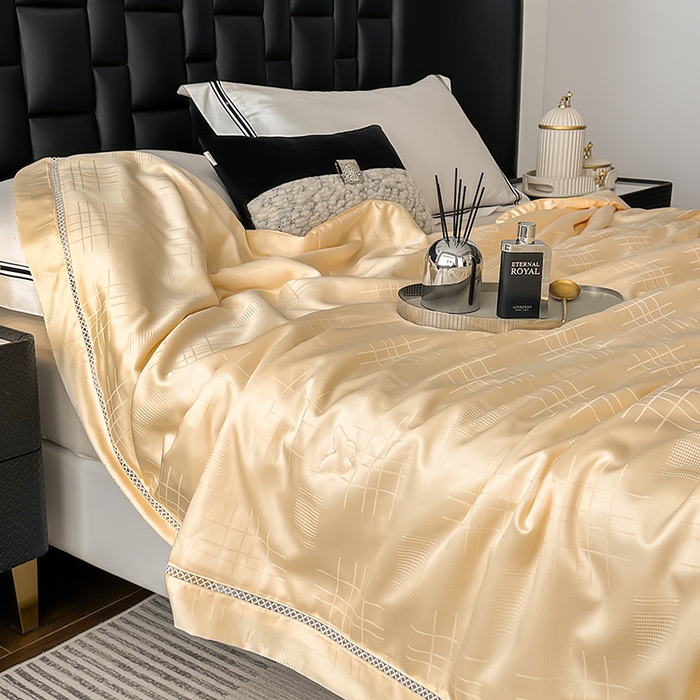 91家纺网 家纺一手货源 找家纺 蜜柚 2025新款卡伦50s莱赛尔天丝提花工艺夏被夏凉被空调被 卡伦金