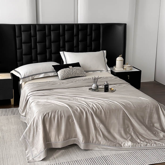 91家纺网 家纺一手货源 找家纺 蜜柚 2025新款卡伦50s莱赛尔天丝提花工艺夏被夏凉被空调被 卡伦灰