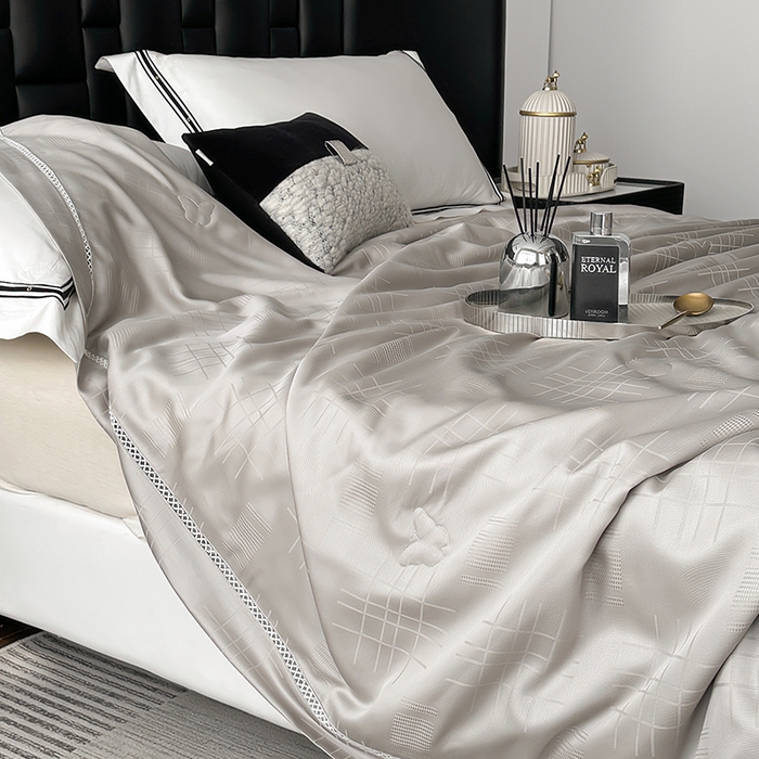 91家纺网 家纺一手货源 找家纺 蜜柚 2025新款卡伦50s莱赛尔天丝提花工艺夏被夏凉被空调被 卡伦灰