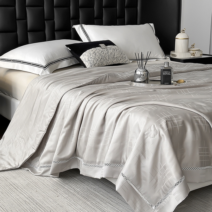 91家纺网 家纺一手货源 找家纺 蜜柚 2025新款卡伦50s莱赛尔天丝提花工艺夏被夏凉被空调被 卡伦灰