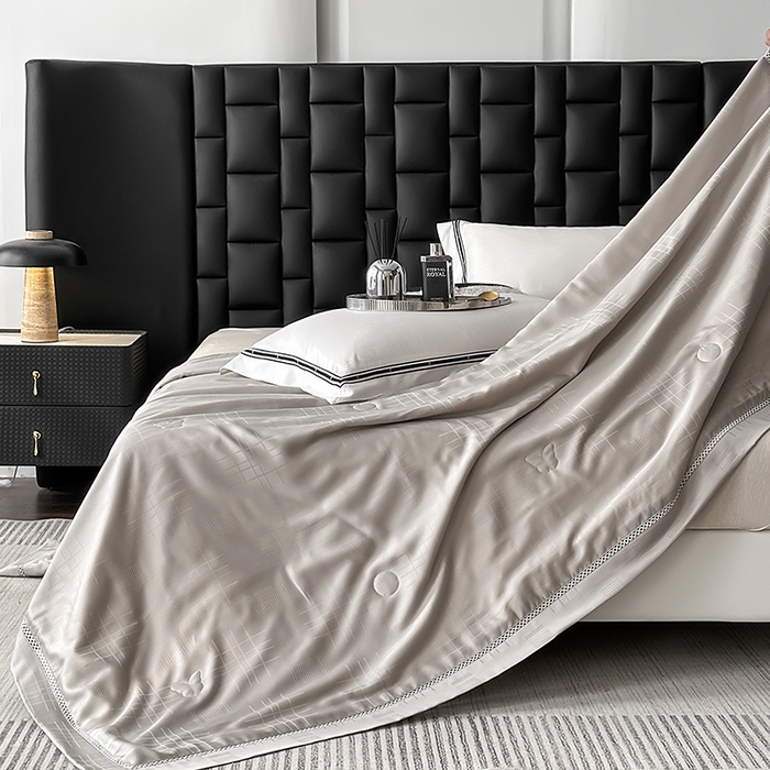 91家纺网 家纺一手货源 找家纺 蜜柚 2025新款卡伦50s莱赛尔天丝提花工艺夏被夏凉被空调被 卡伦灰