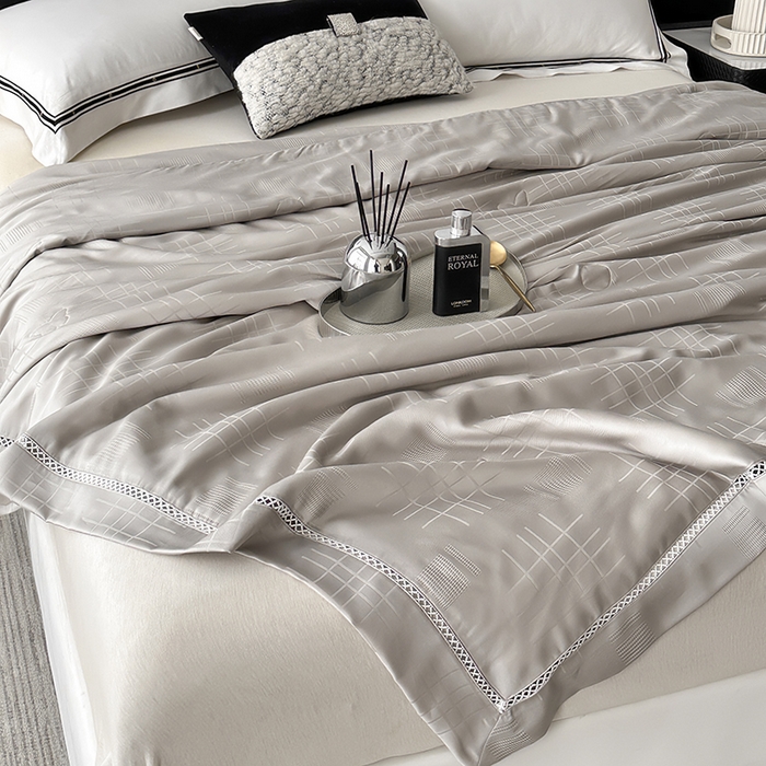 91家纺网 家纺一手货源 找家纺 蜜柚 2025新款卡伦50s莱赛尔天丝提花工艺夏被夏凉被空调被 卡伦灰