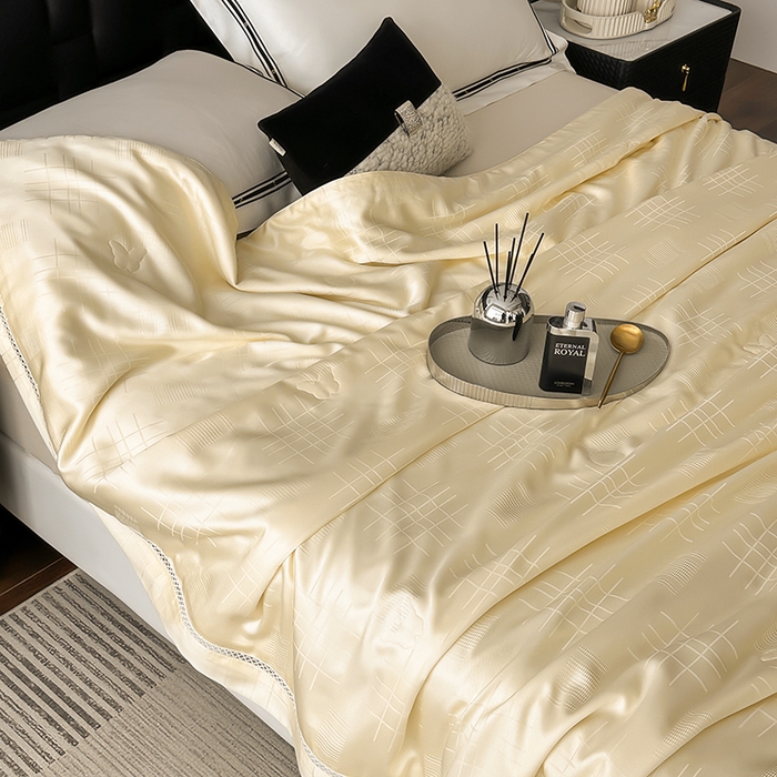 91家纺网 家纺一手货源 找家纺 蜜柚 2025新款卡伦50s莱赛尔天丝提花工艺夏被夏凉被空调被 卡伦米