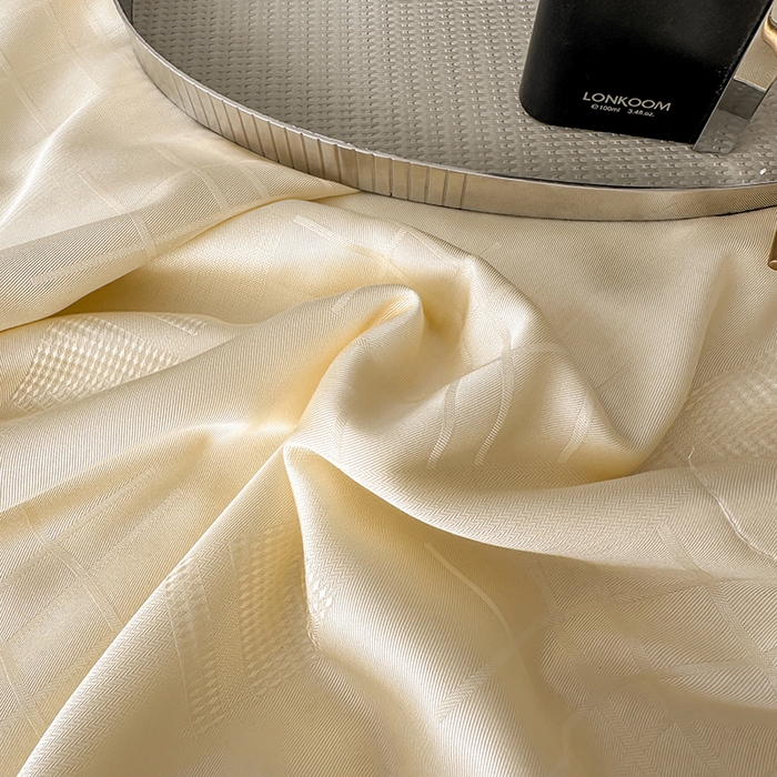 91家纺网 家纺一手货源 找家纺 蜜柚 2025新款卡伦50s莱赛尔天丝提花工艺夏被夏凉被空调被 卡伦米