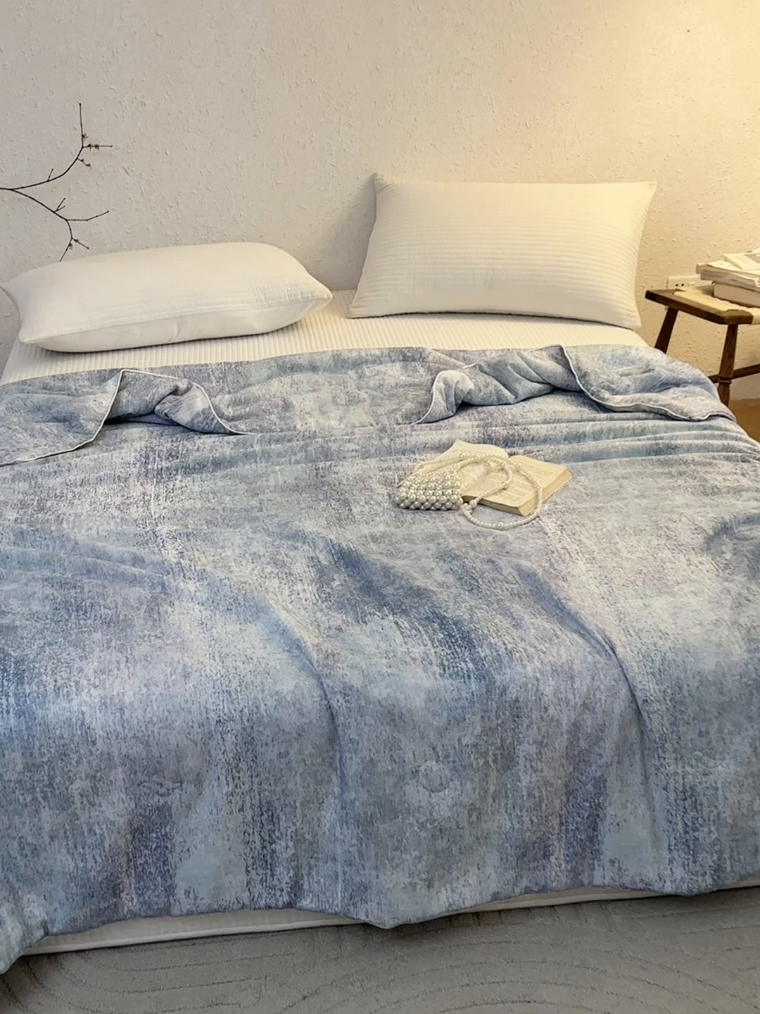 91家纺网 家纺一手货源 找家纺 蜜柚 2025新款赛瑞娜复古系列 A类全棉纯棉60支有氧双层纱复古夏被夏凉被空调被 约定蓝