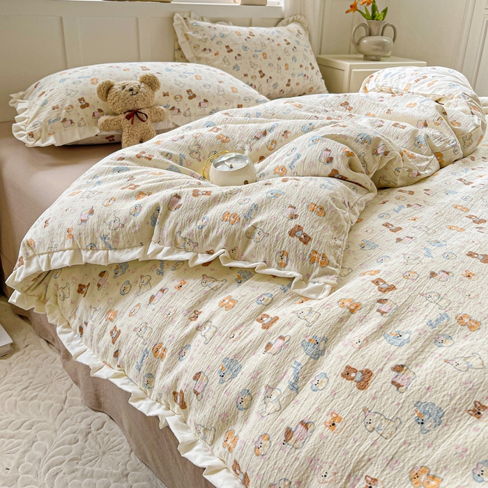 91家纺网 家纺一手货源 找家纺 暖芯优选 2025新款直播热款赫本风花边款针织法式印花吊边床单三件套床笠四件套 开心乐园