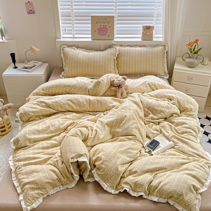 91家纺网 家纺一手货源 找家纺 暖芯优选 2025新款直播热款赫本风花边款针织法式印花吊边床单三件套床笠四件套 莫奈