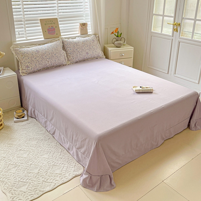 91家纺网 家纺一手货源 找家纺 暖芯优选 2025新款直播热款赫本风花边款针织法式印花吊边床单三件套床笠四件套 拾春