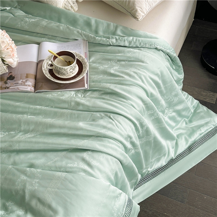 91家纺网 家纺一手货源 找家纺 蜜柚 2025新款维纳斯系列-LF奥地利兰精天丝大提花Naia夏被夏凉被空调被 维纳斯绿