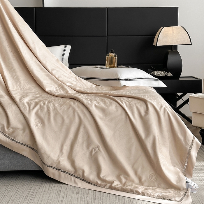 91家纺网 家纺一手货源 找家纺 蜜柚 2025春夏新品蒂芙尼100S天丝银丝大提花夏被夏凉被空调被 蒂芙尼金