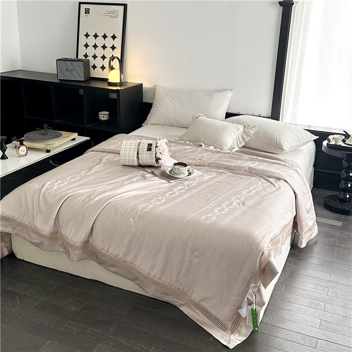 91家纺网 家纺一手货源 找家纺 蜜柚 2025新款维纳斯系列-LF奥地利兰精天丝大提花Naia夏被夏凉被空调被 维纳斯咖