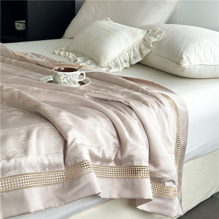 91家纺网 家纺一手货源 找家纺 蜜柚 2025新款维纳斯系列-LF奥地利兰精天丝大提花Naia夏被夏凉被空调被 维纳斯咖