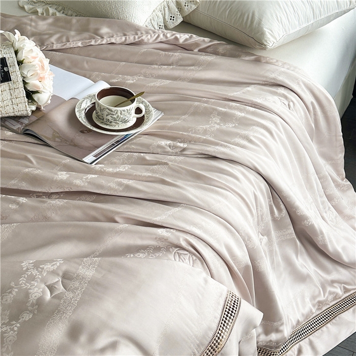 91家纺网 家纺一手货源 找家纺 蜜柚 2025新款维纳斯系列-LF奥地利兰精天丝大提花Naia夏被夏凉被空调被 维纳斯咖