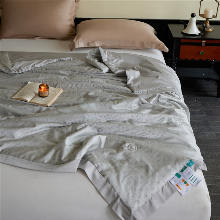 91家纺网 家纺一手货源 找家纺 蜜柚 2025春夏新品魅影A类兰精天丝棉高精密色织大提花夏被夏凉被空调被 闪耀极光