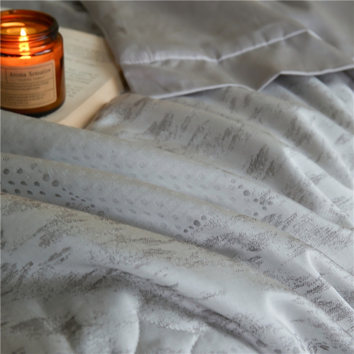 91家纺网 家纺一手货源 找家纺 蜜柚 2025春夏新品魅影A类兰精天丝棉高精密色织大提花夏被夏凉被空调被 闪耀极光