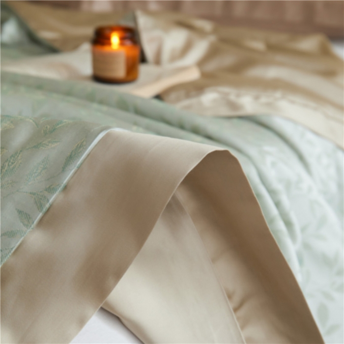 91家纺网 家纺一手货源 找家纺 蜜柚 2025春夏新品魅影A类兰精天丝棉高精密色织大提花夏被夏凉被空调被 摇曳生姿