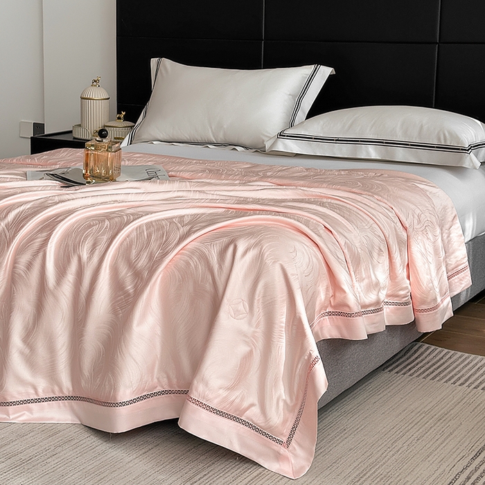 91家纺网 家纺一手货源 找家纺 蜜柚 2025春夏新品蒂芙尼100S天丝银丝大提花夏被夏凉被空调被 蒂芙尼粉