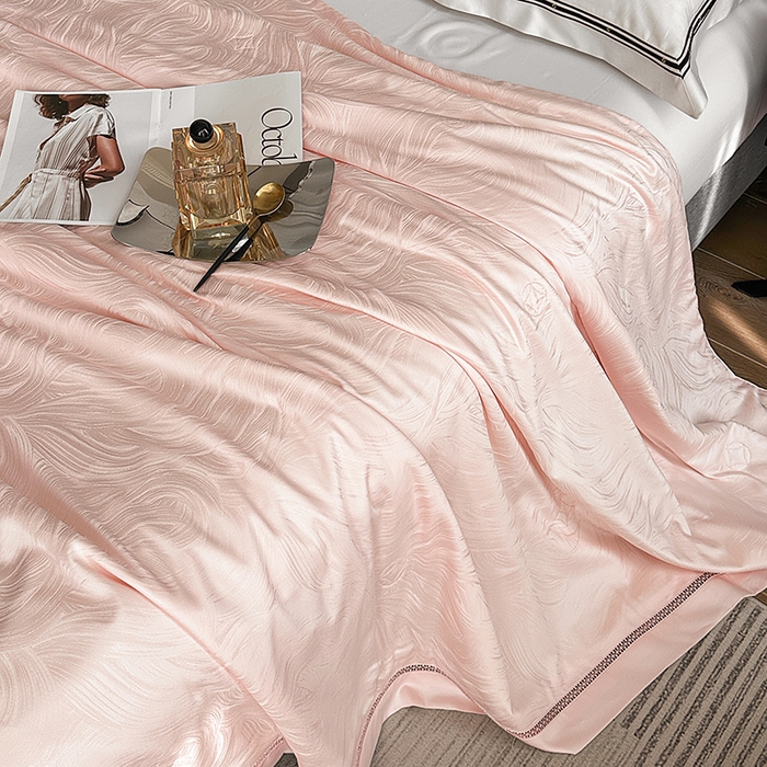 91家纺网 家纺一手货源 找家纺 蜜柚 2025春夏新品蒂芙尼100S天丝银丝大提花夏被夏凉被空调被 蒂芙尼粉