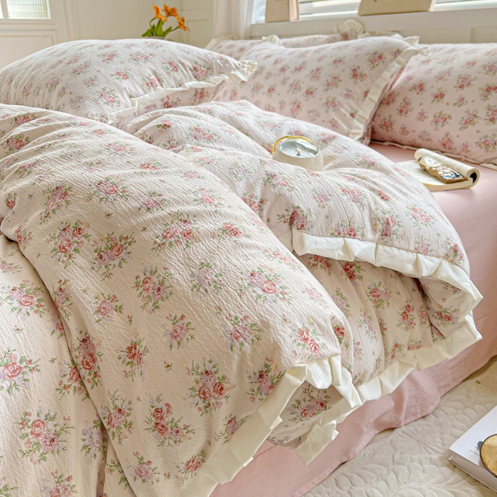 暖芯优选 2025新款直播热款赫本风花边款针织法式印花吊边床单三件套床笠四件套 寻薇