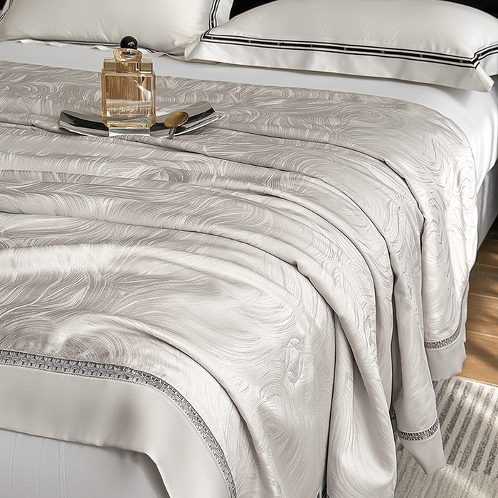 91家纺网 家纺一手货源 找家纺 蜜柚 2025春夏新品蒂芙尼100S天丝银丝大提花夏被夏凉被空调被 蒂芙尼灰