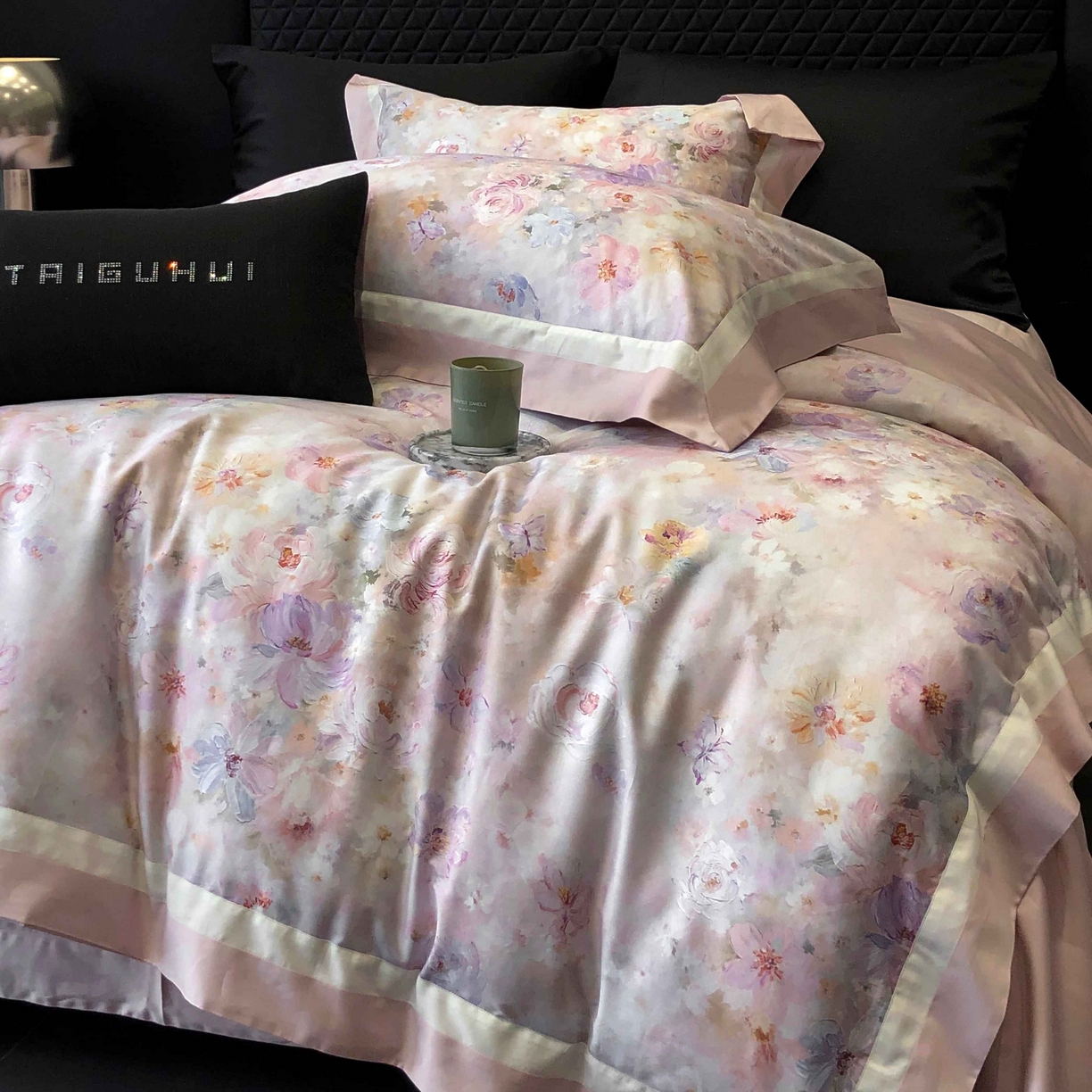 91家纺网 家纺一手货源 找家纺 太古汇家居 2025新款高支高密长绒棉专版数码印花双拼四件套系列-都市新贵【券后不低于378】 生如夏花-玫瑰粉