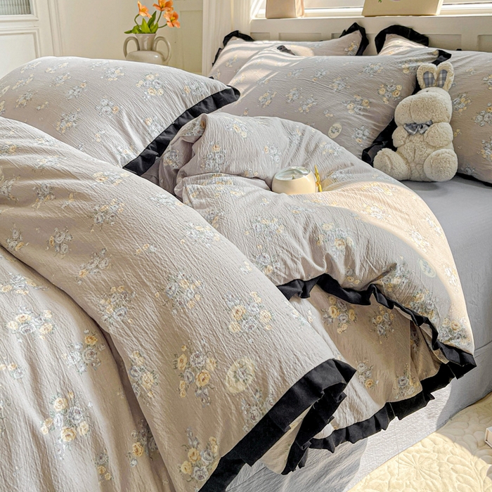 暖芯优选 2025新款直播热款赫本风花边款针织法式印花吊边床单三件套床笠四件套 雅秀