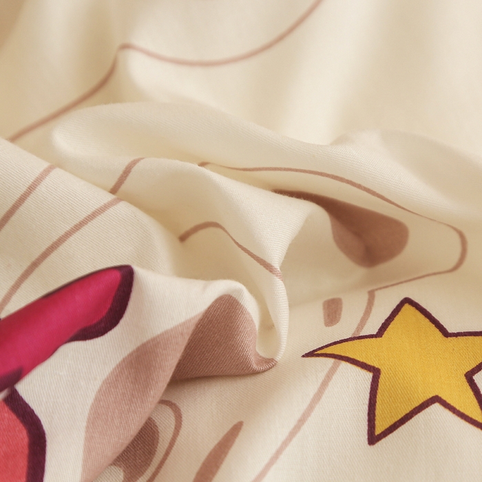 91家纺网 家纺一手货源 找家纺 天之爱 2025新款全棉纯棉印花三件套学生六件套 草莓熊熊