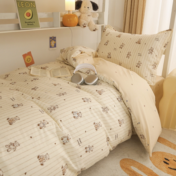 91家纺网 家纺一手货源 找家纺 天之爱 2025新款全棉纯棉印花三件套学生六件套 条纹熊