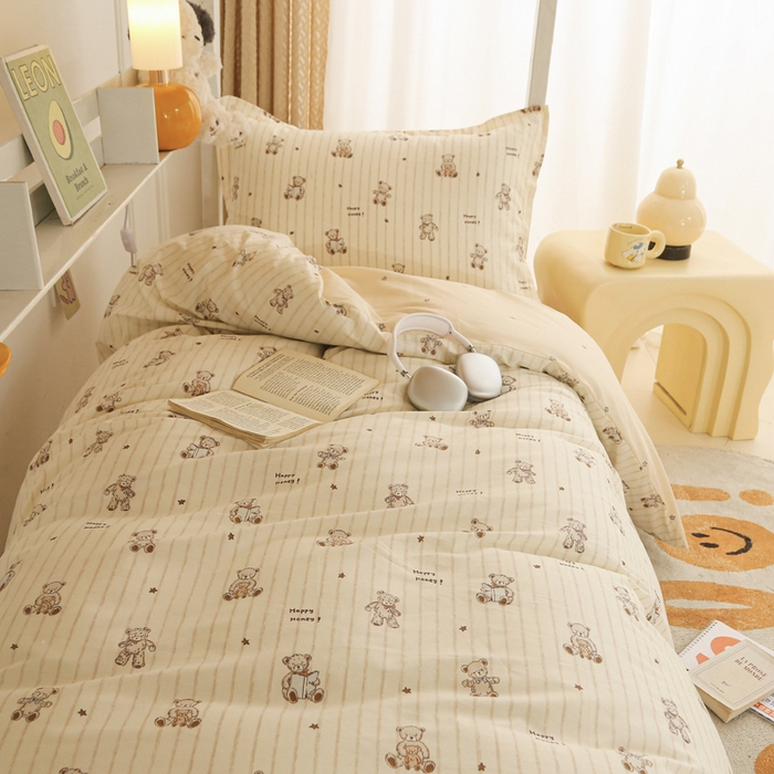 91家纺网 家纺一手货源 找家纺 天之爱 2025新款全棉纯棉印花三件套学生六件套 条纹熊