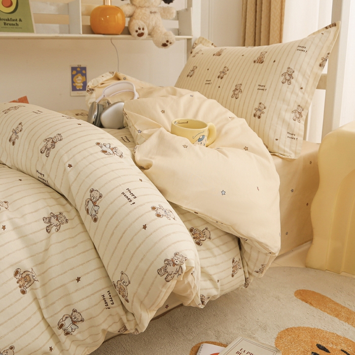 91家纺网 家纺一手货源 找家纺 天之爱 2025新款全棉纯棉印花三件套学生六件套 条纹熊