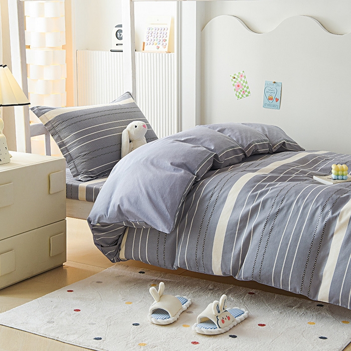 91家纺网 家纺一手货源 找家纺 天之爱 2025新款全棉纯棉印花三件套学生六件套 芬利莱-灰