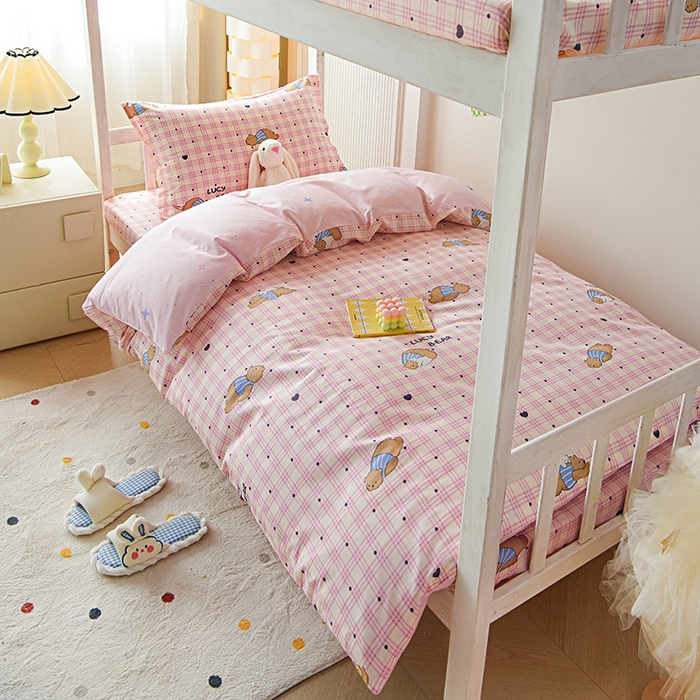 91家纺网 家纺一手货源 找家纺 天之爱 2025新款全棉纯棉印花三件套学生六件套 趴趴熊