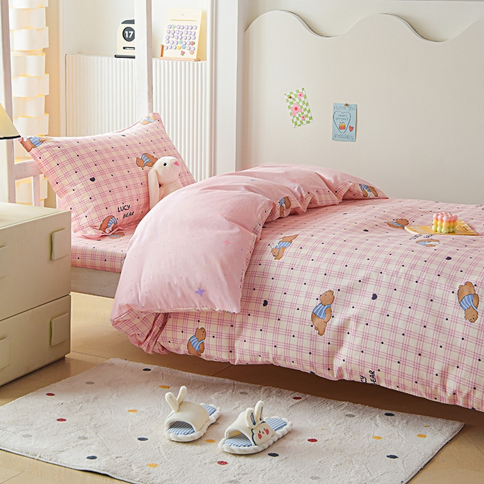 91家纺网 家纺一手货源 找家纺 天之爱 2025新款全棉纯棉印花三件套学生六件套 趴趴熊