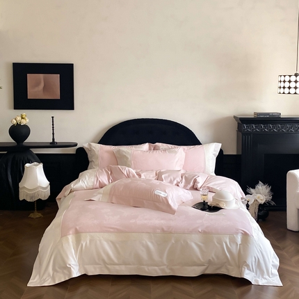 2025新款高支数提花绣花四件套-“伊莎贝尔”系列 伊莎贝尔-蔷薇粉