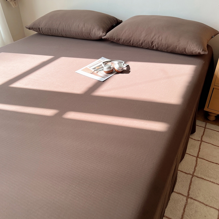 91家纺网 家纺一手货源 找家纺 蜜宿 2025新款A类全棉人字纹床单 床单：深棕