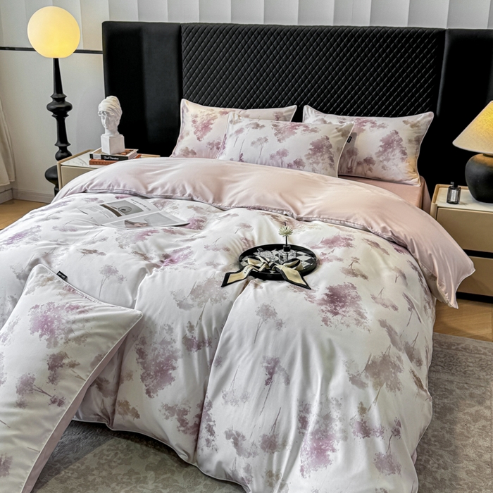 91家纺网 家纺一手货源 找家纺 洺兰家居 2025春夏新款100支莱赛尔天丝贡缎数码印花麻绳款四件套高端礼盒 魅影粉