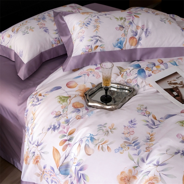 91家纺网 家纺一手货源 找家纺 宏羽纺家纺 2025年高支高密大版数码印花春夏新品 花家境-风铃紫