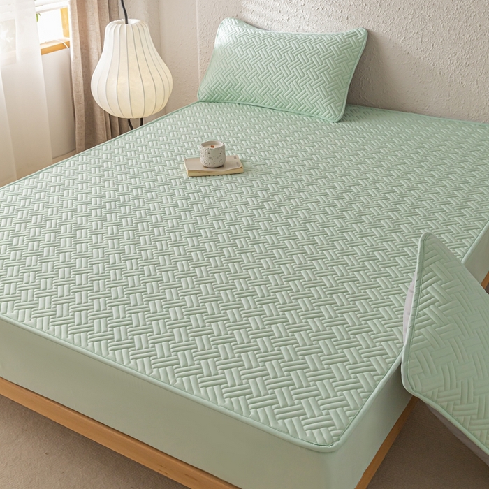 91家纺网 家纺一手货源 找家纺 欧邦 2025新款四季款纯色水洗棉夹棉床笠床垫保护罩-场景一 条格-水绿