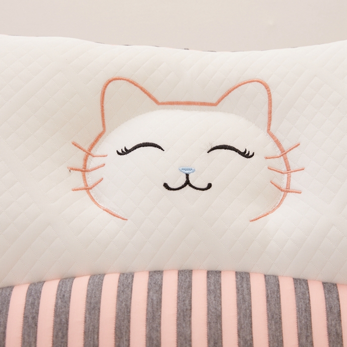 91家纺网 家纺一手货源 找家纺 （总）幸运草 2025新款针织可爱猫耳朵反牵引颈椎枕头  学生宿舍枕芯