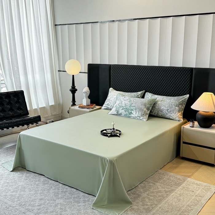 91家纺网 家纺一手货源 找家纺 芊寻家居 2025春夏新款50支莱赛尔天丝贡缎数码印花麻绳款四件套高端礼盒 阡陌丛林灰