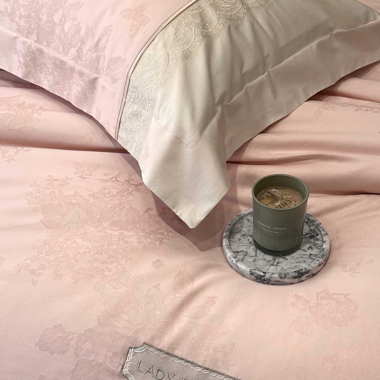 91家纺网 家纺一手货源 找家纺 （总）太古汇家居 2025新款全棉提花绣花“伊莎贝拉”系列四件套