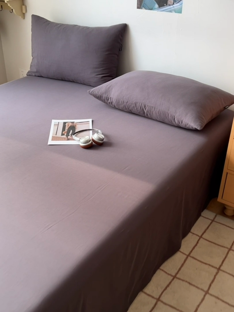 91家纺网 家纺一手货源 找家纺 蜜宿 2025新款A类全棉人字纹床单 床单：炭灰