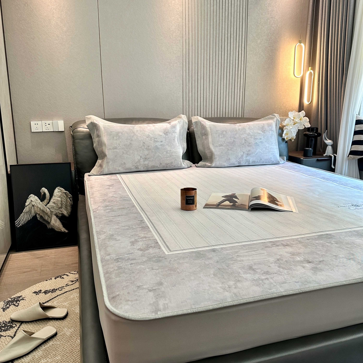 91家纺网 家纺一手货源 找家纺 JUICY 橘滋家纺 2025新款夏日高端轻奢数码冰丝奢简高级凉席床笠 巴黎暮色