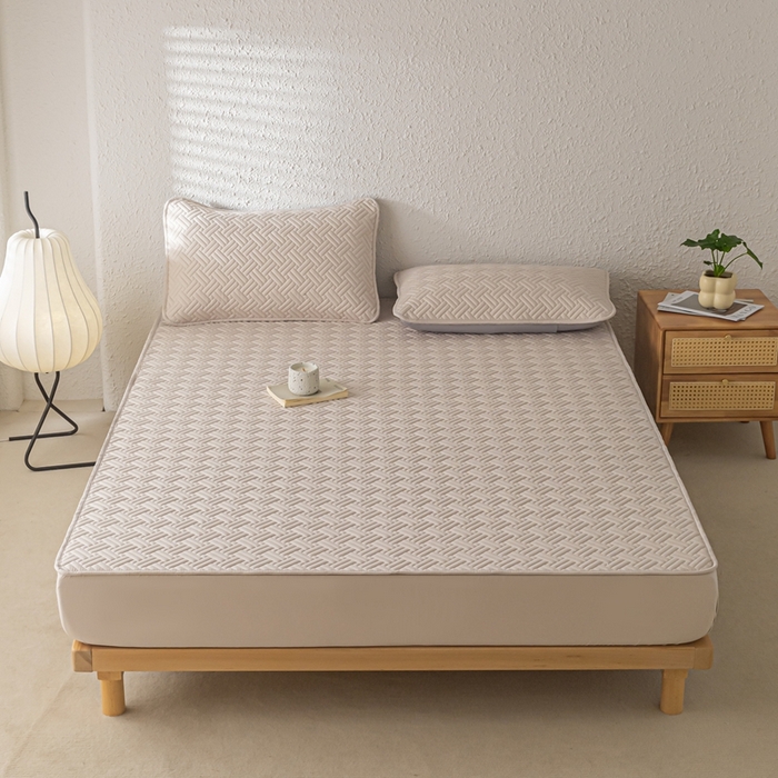 91家纺网 家纺一手货源 找家纺 欧邦 2025新款四季款纯色水洗棉夹棉床笠床垫保护罩-场景一 条格-卡其